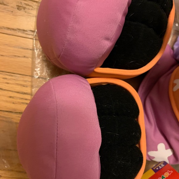 25” Minnie Mouse - Picture 7 of 8